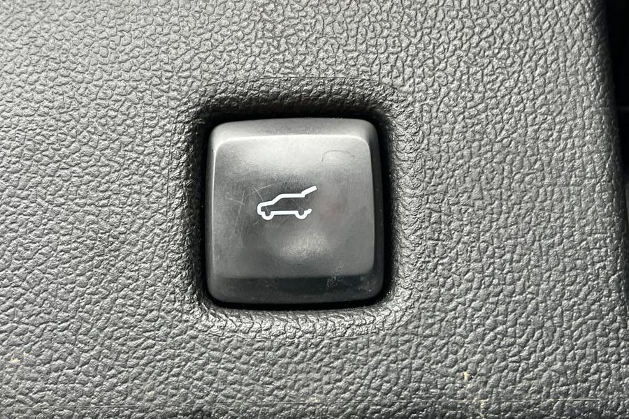 Ford Kuga Photo autoimg-3b25e8924013f911b69afd741b23207e9327bb44.jpg