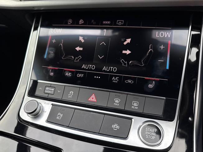 AUDI Q7 Photo 40