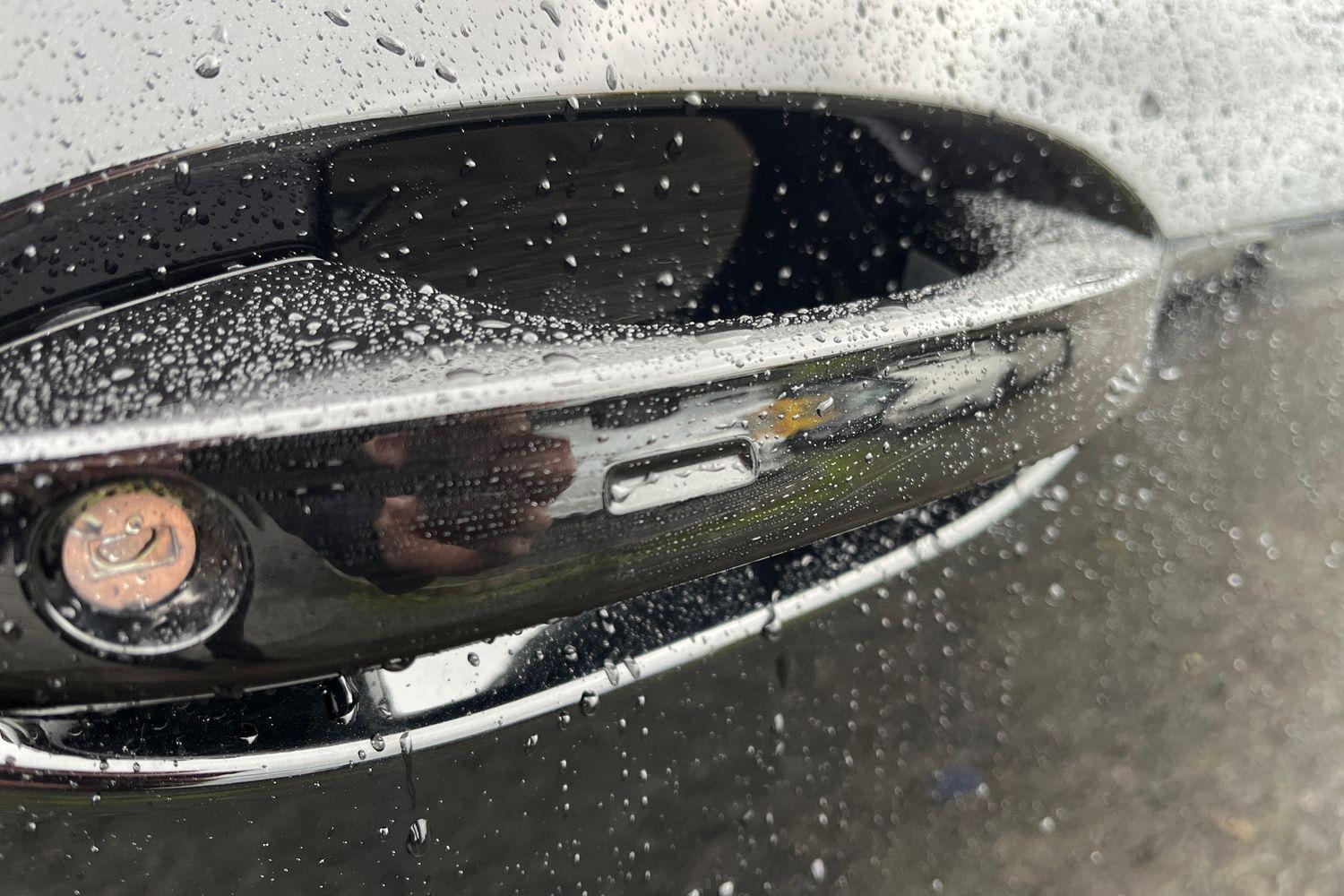 Ford Explorer Photo 26