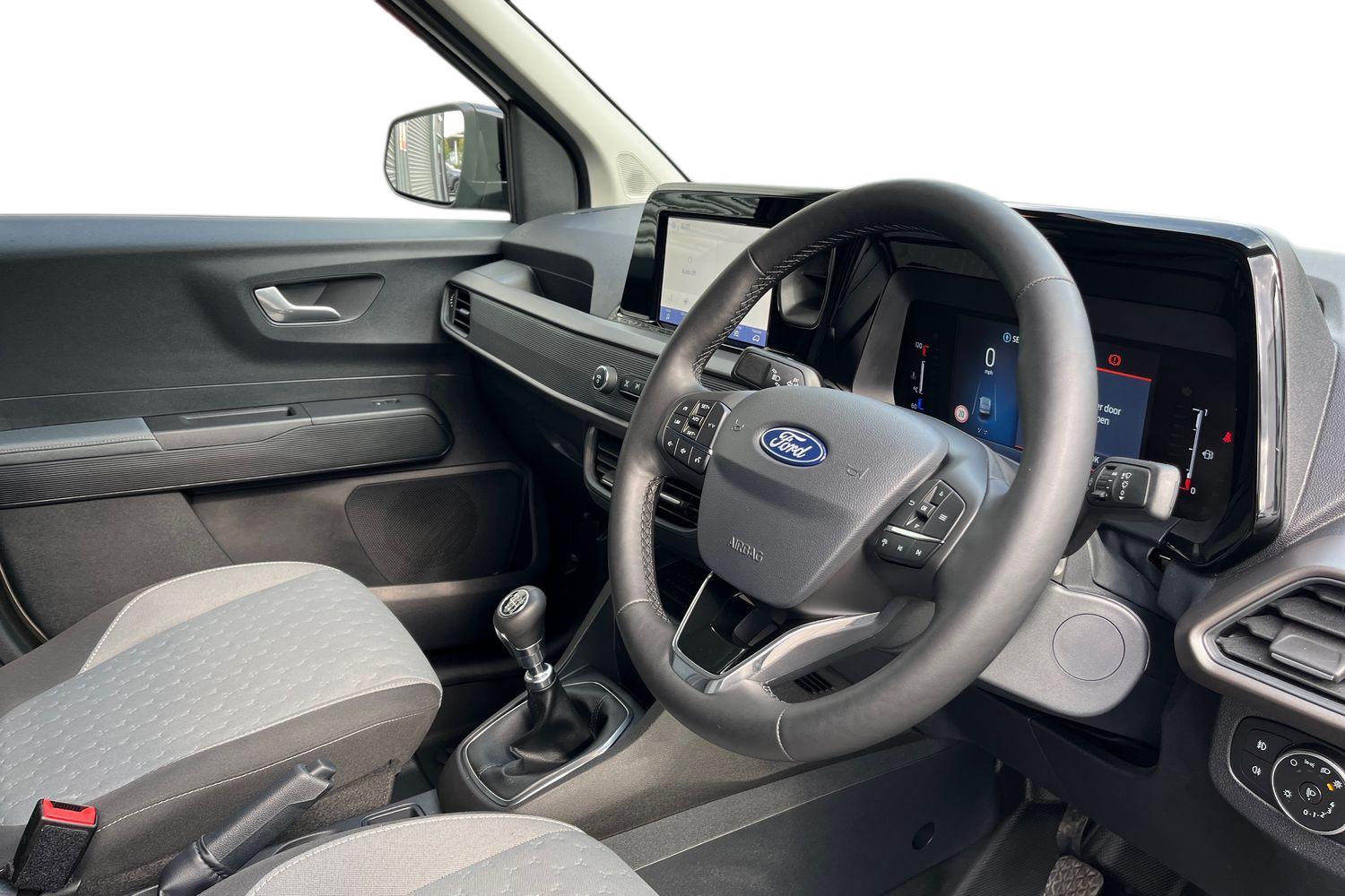 Ford TRANSIT COURIER Photo 13