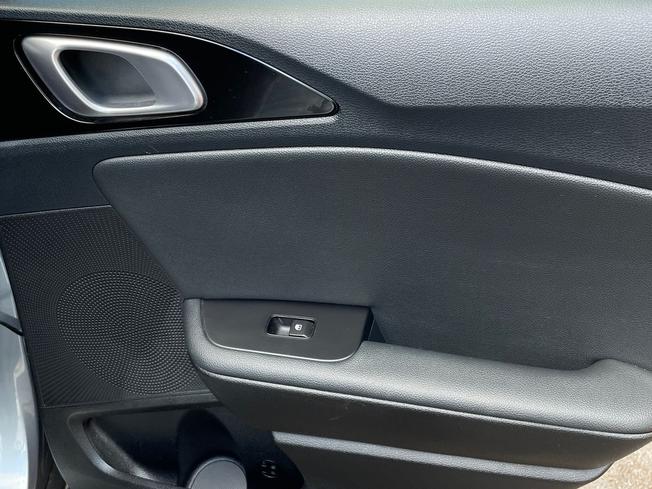 KIA Xceed Photo 32