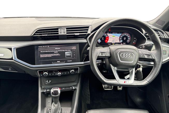 Audi Q3 Photo 11