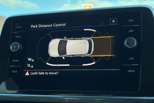 Volkswagen T-roc Photo autoimg-3b3369d7e3cb73a520179192d9246c41e01a5c94.jpg