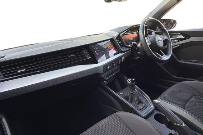 AUDI A1 Photo 2