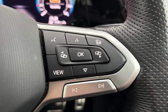 VOLKSWAGEN GOLF Photo 17
