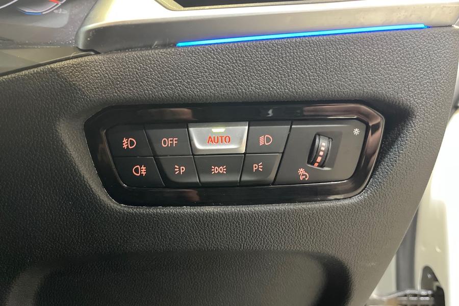 BMW 3 SERIES Photo autoimg-3b38b8fcf9f97fecd00f6b9c781674a33249efab.jpg