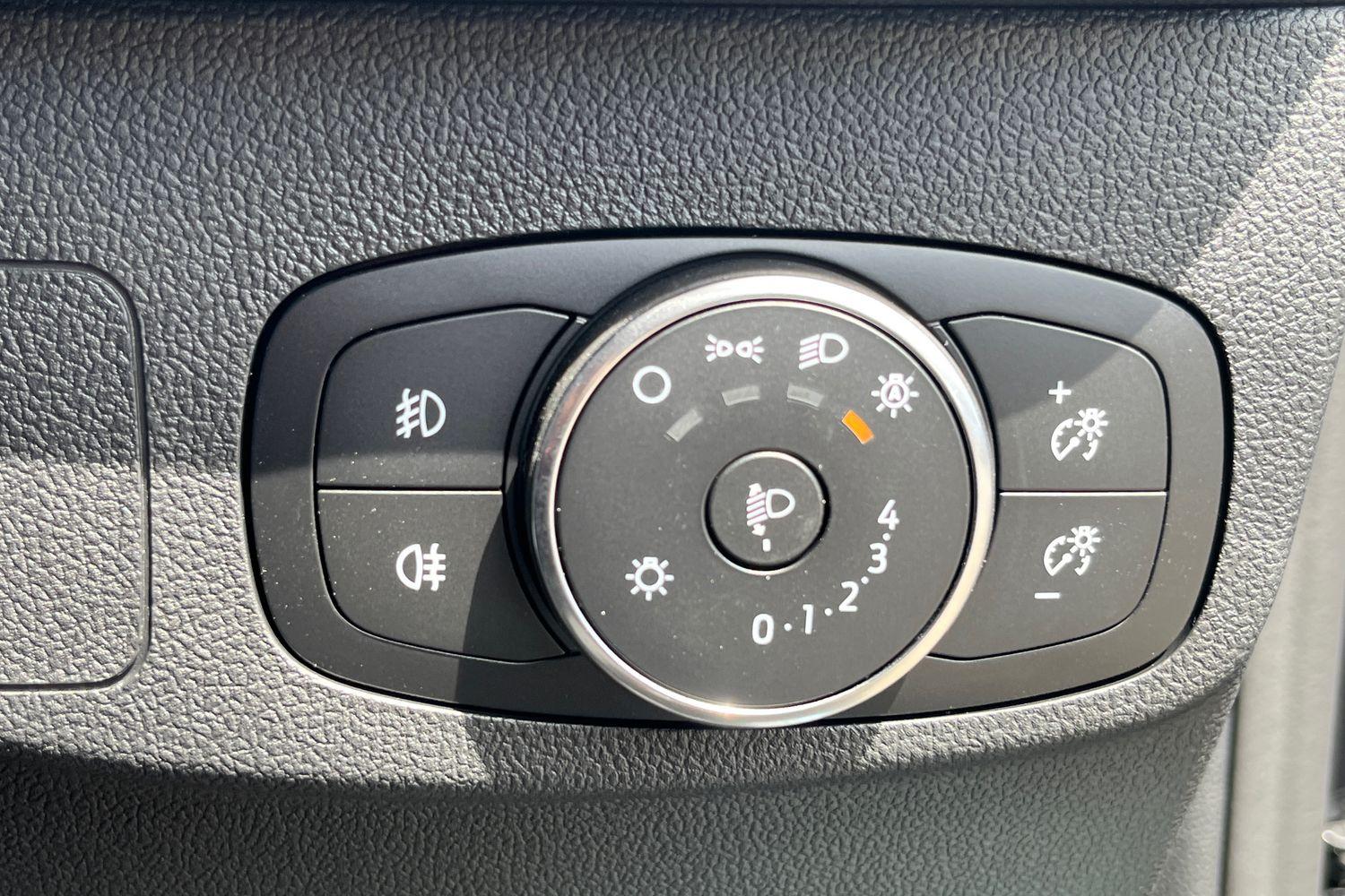 Ford FOCUS Photo 32