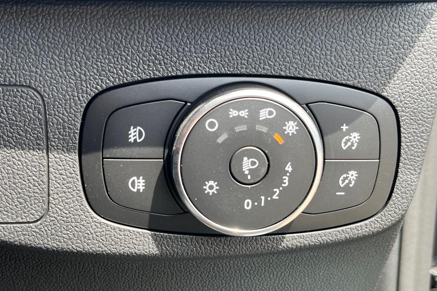 Ford FOCUS Photo autoimg-3b402ce66713ef6eb6563183ec176a1134173037.jpg