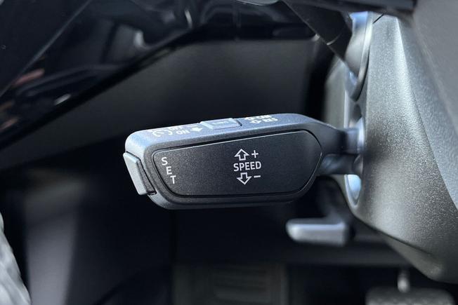 AUDI e-tron Photo 55