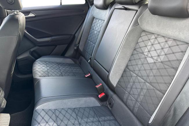 Volkswagen T-Roc Photo 9