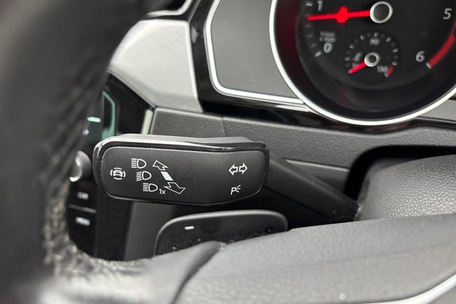 Volkswagen Passat Photo 32