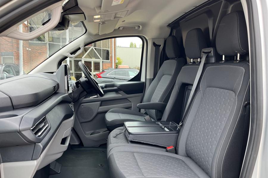 Ford TRANSIT CUSTOM Photo autoimg-3b4c0199d140c16bb5a99965fc31857bedf0cac7.jpg
