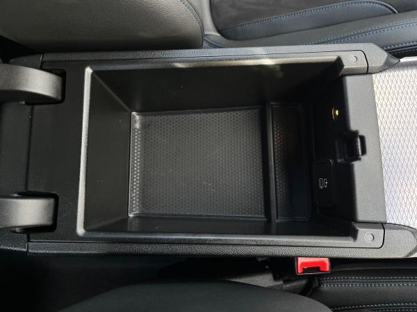 BMW 3 Series Photo autoimg-3b4d73bd9d39a32887323903a6af0266fdf87aa8.jpg
