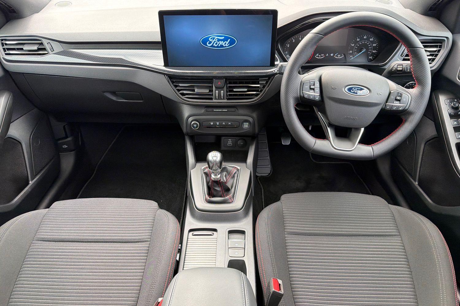 Ford FOCUS Photo 9