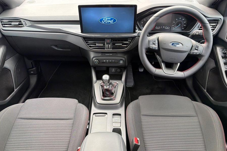 Ford FOCUS Photo autoimg-3b4e663c2e011589c23a39cd3b26088f1a3cd6df.jpg