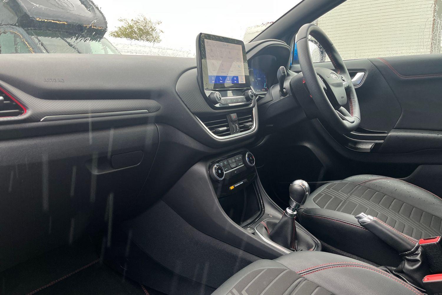 Ford PUMA Photo 17