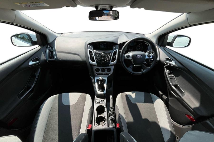 Ford Focus Photo autoimg-3b59a294b2e6e857e5c64ce101d52a5508bcdcc2.jpg