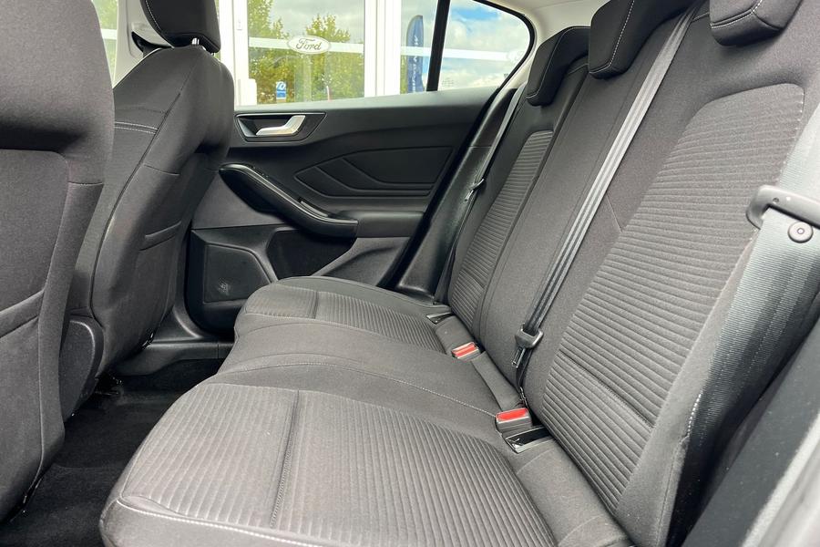 Ford FOCUS Photo autoimg-3b5af19406fa13dc2988038fe53c501c62a41058.jpg