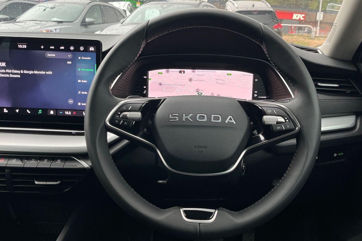 Skoda OCTAVIA Photo 11