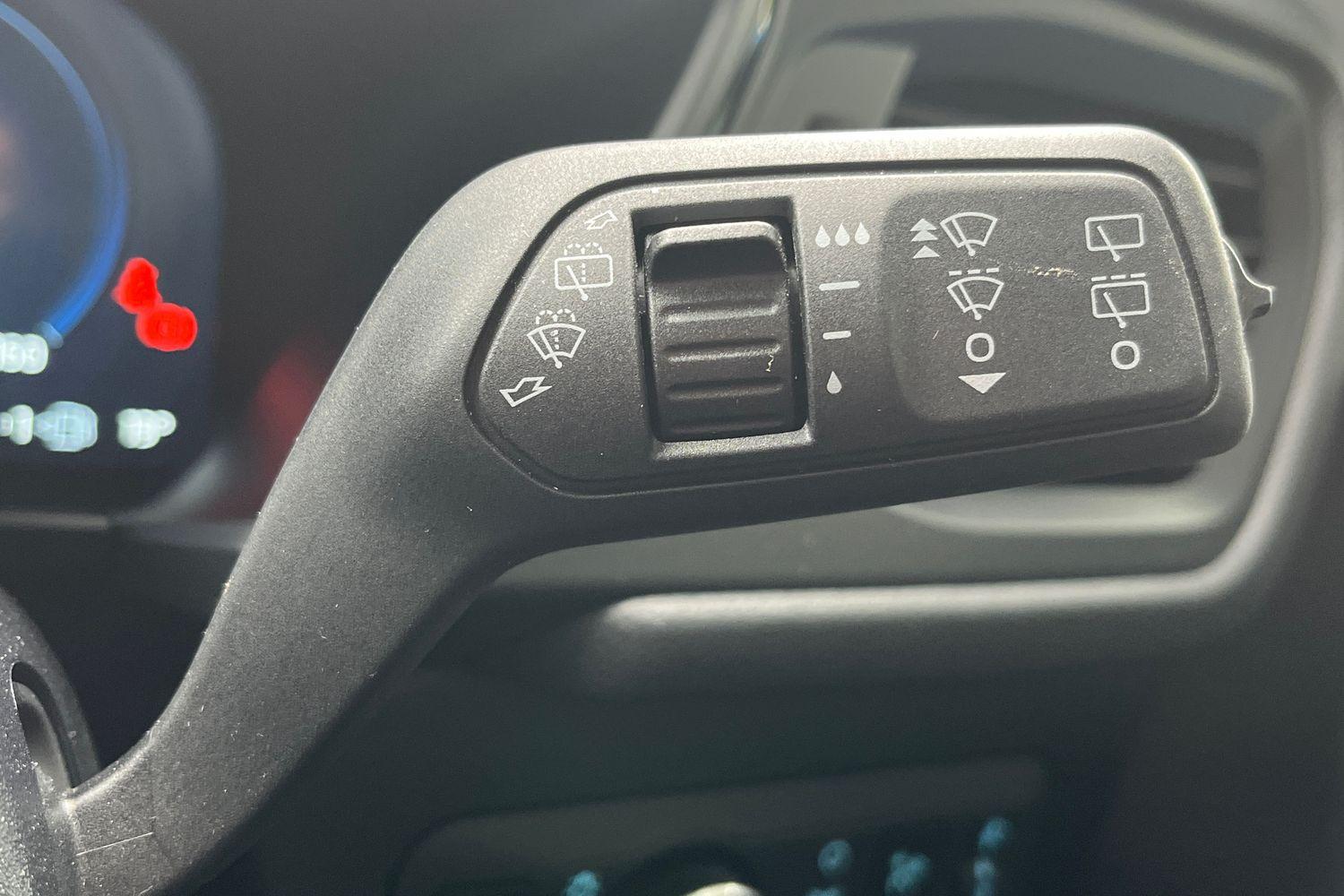 Ford KUGA Photo 14
