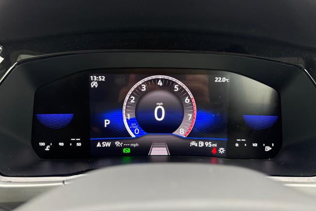 VOLKSWAGEN Touran Photo 15