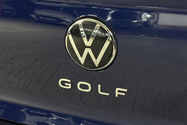 Volkswagen Golf Photo 37
