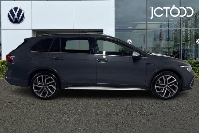 VOLKSWAGEN Golf Photo 4