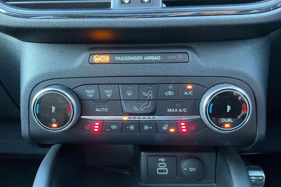 Ford KUGA Photo autoimg-3b690a51cb9139efccef695ba7572dab9a63a0f5.jpg