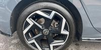 Volkswagen Golf Photo 24