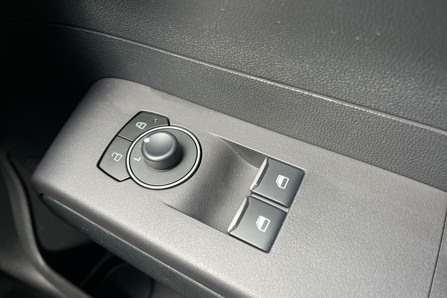 Ford TRANSIT COURIER Photo autoimg-3b6fde58fff1a691a6c4bc73909de10c156c2a79.jpg