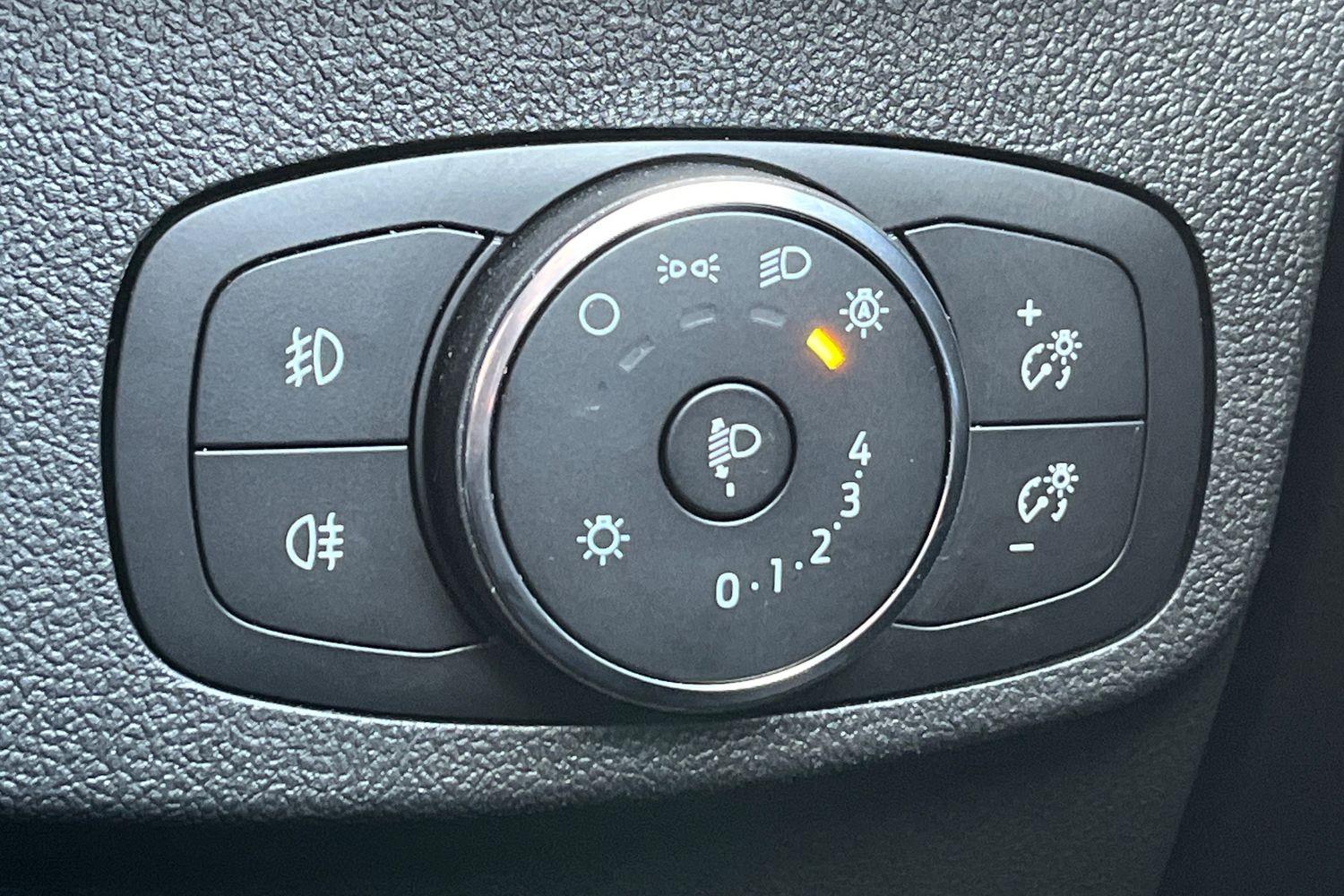 Ford FOCUS Photo 39