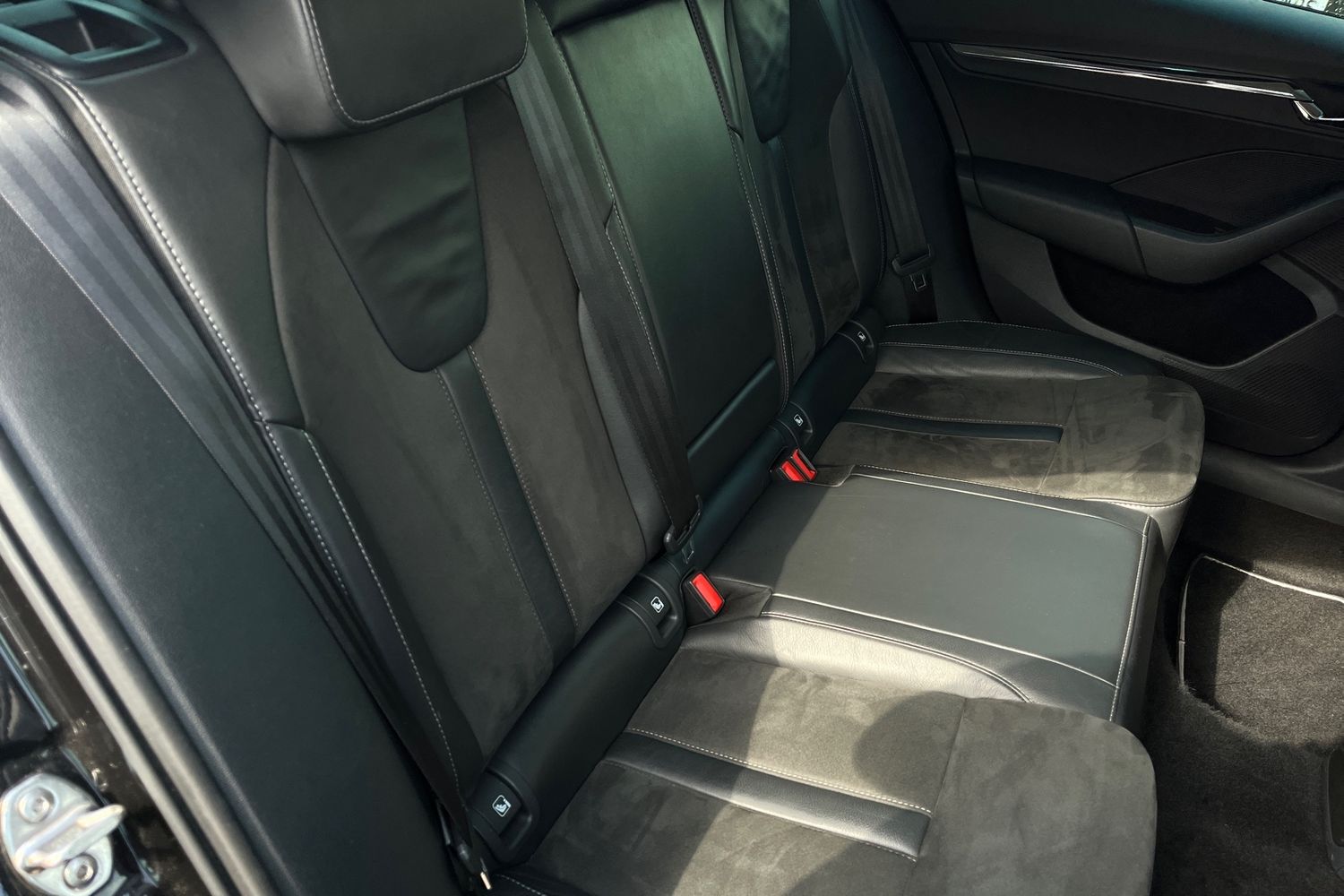 Skoda OCTAVIA Photo 19