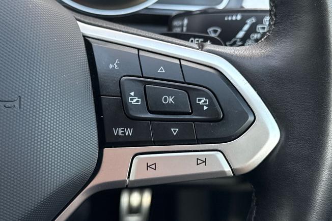 VOLKSWAGEN Passat Photo 17