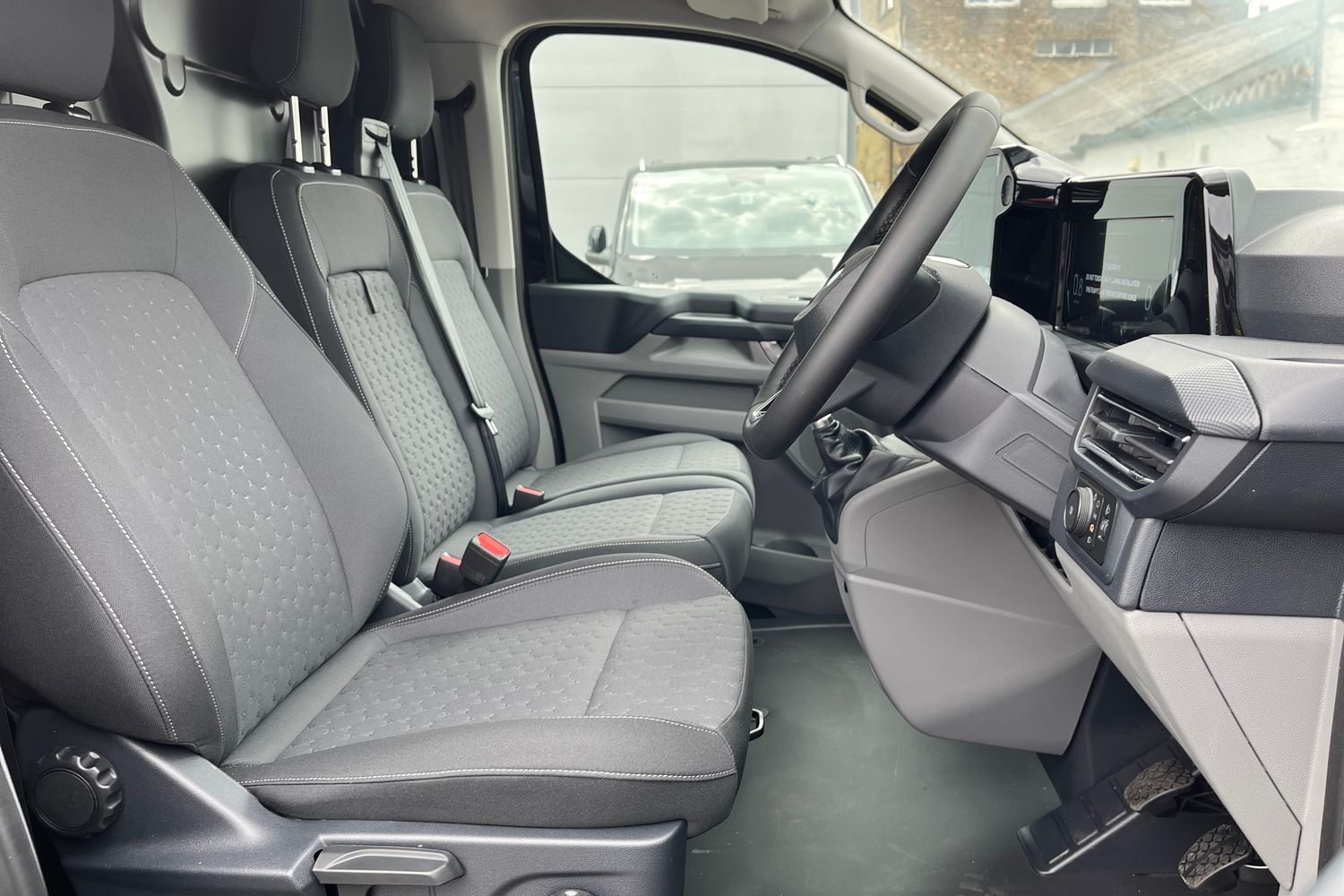 Ford TRANSIT CUSTOM Photo 14