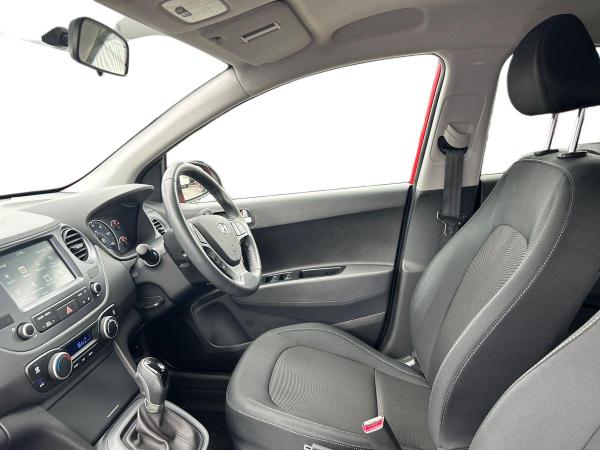 Hyundai i10 Photo autoimg-3b738768ae11cec859d6a4464bc2b7ed611de07f.jpg
