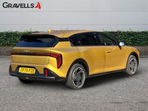 Kia K4 Photo autoimg-3b7521f193587f594a62ac374fdb88f917b77a2c.jpg