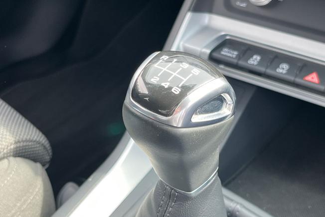 AUDI Q3 Photo 26