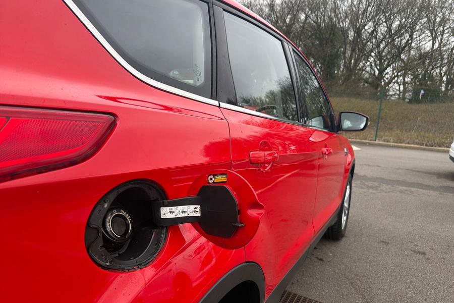 Ford KUGA Photo autoimg-3b8283779c7a31ffbedd87d6a8535d64a0672907.jpg