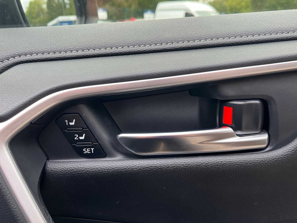 Toyota RAV4 Photo 28