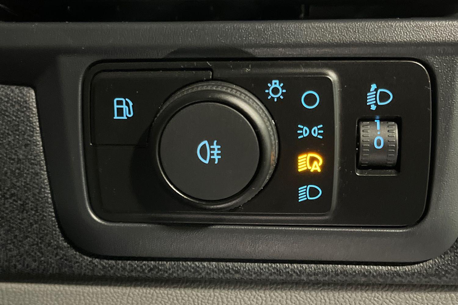 Ford TOURNEO CUSTOM Photo 21