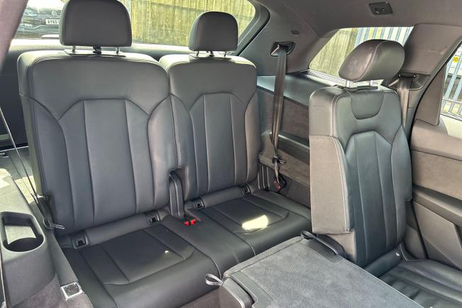 Audi Q7 Photo 40