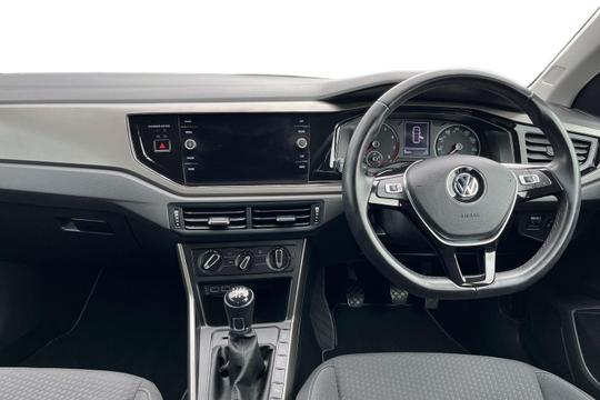 Volkswagen Polo Photo autoimg-3b86c5ff11d4d73adc636bb249e250a4bb383e84.jpg