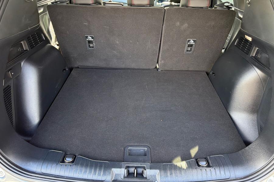 Ford KUGA Photo autoimg-3b86db1258484aa5cd92868a87ddfe6e1781efe5.jpg