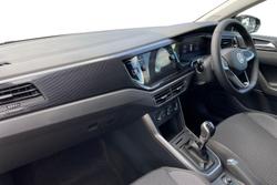 VOLKSWAGEN Polo Photo 2