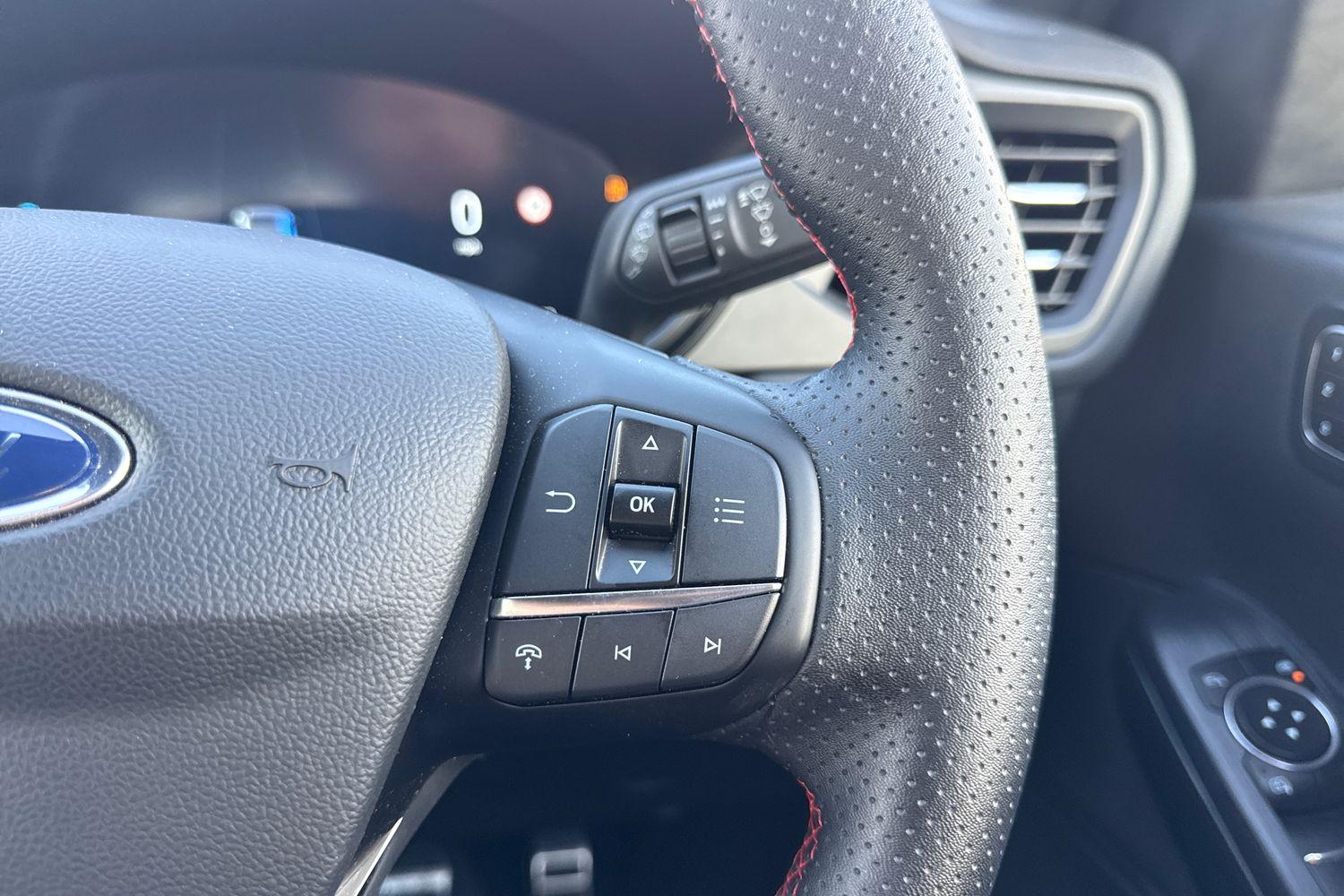 Ford KUGA Photo 31