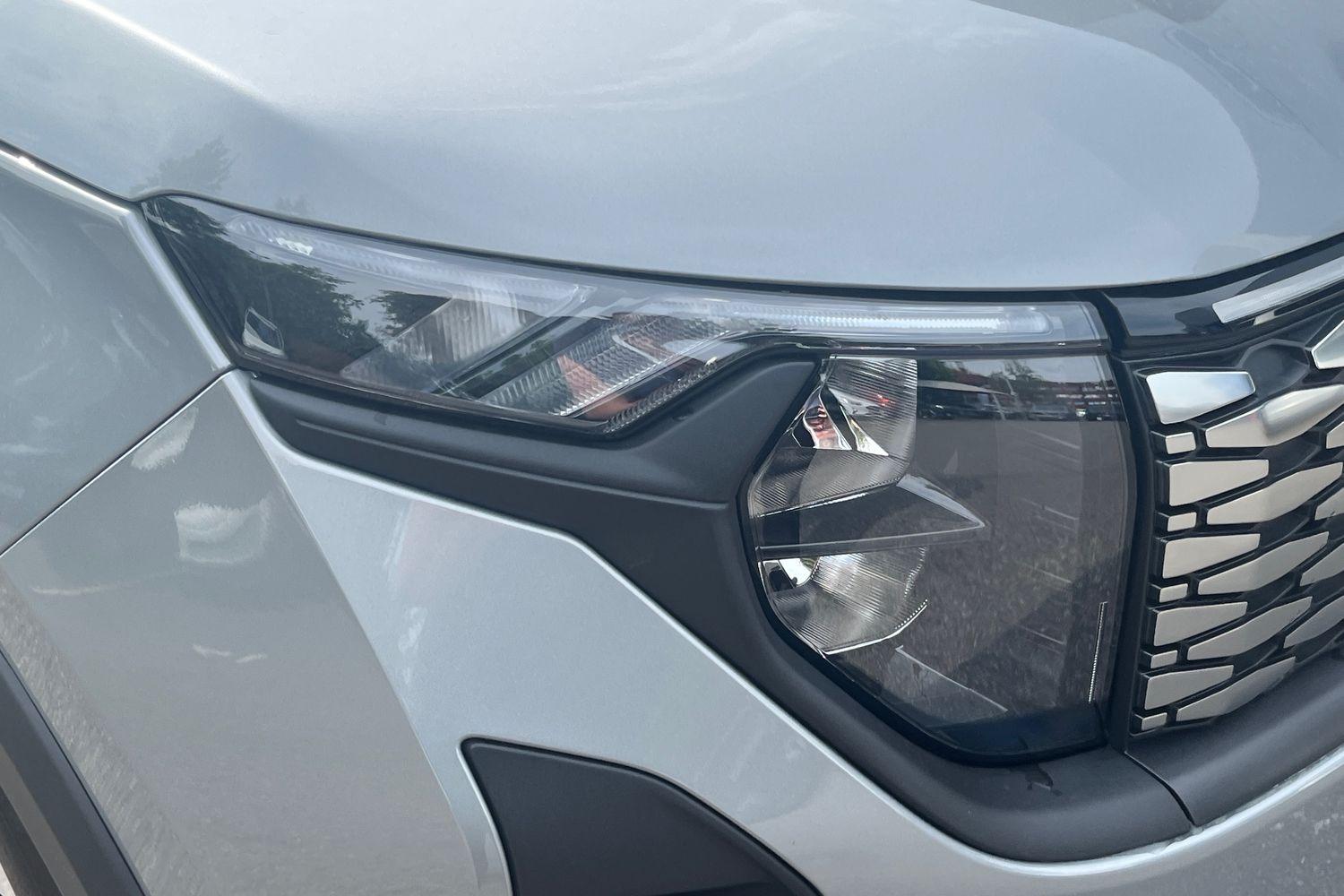 Ford E-TOURNEO COURIER Photo 27