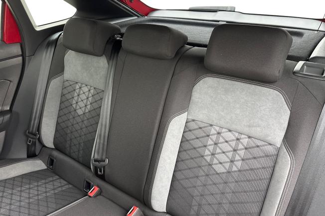 VOLKSWAGEN Taigo Photo 9