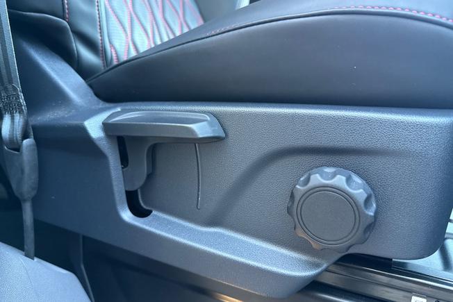 VOLKSWAGEN Transporter Photo 41