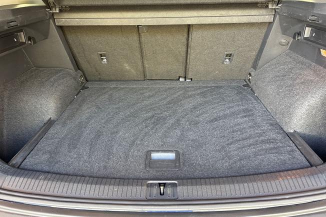 VOLKSWAGEN Tiguan Photo 12