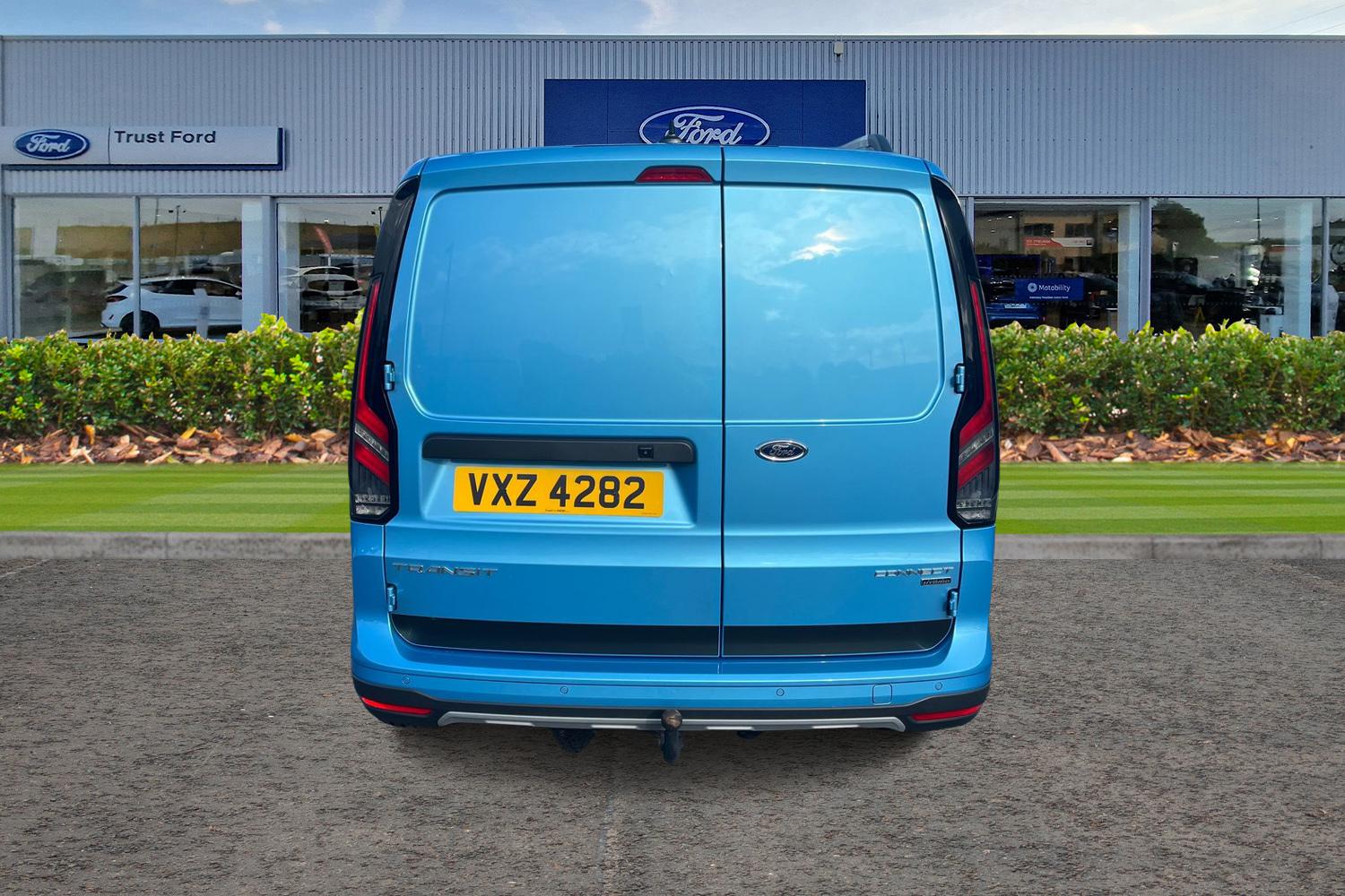 Ford TRANSIT CONNECT Photo 12